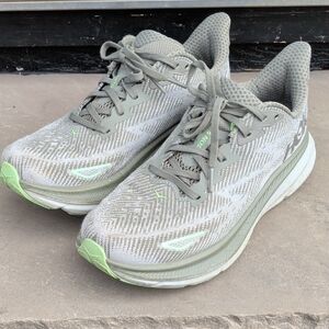 Hoka One One Women’s Running Shoes, Needs New Shoelace On One Shoe, See Picture